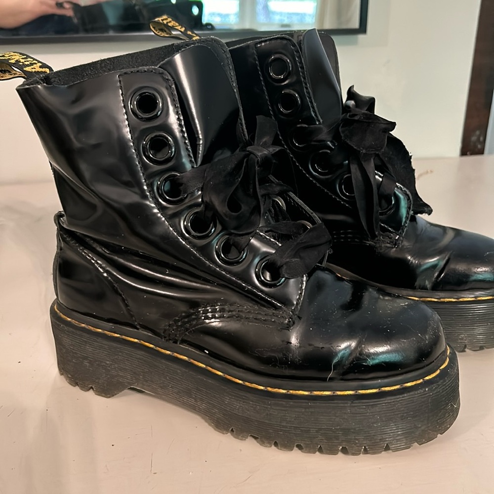 COPY - Doc marten Molly women’s size 6, ribbon ties